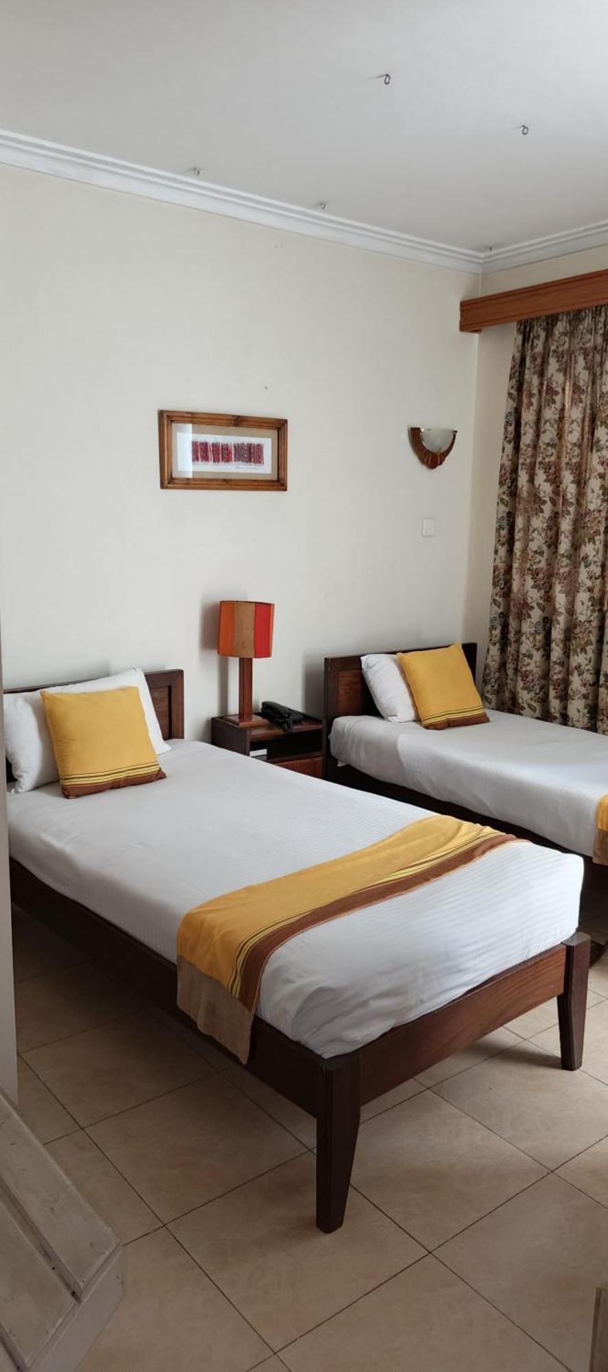 Kenya Comfort Hotel Nairobi Exterior photo