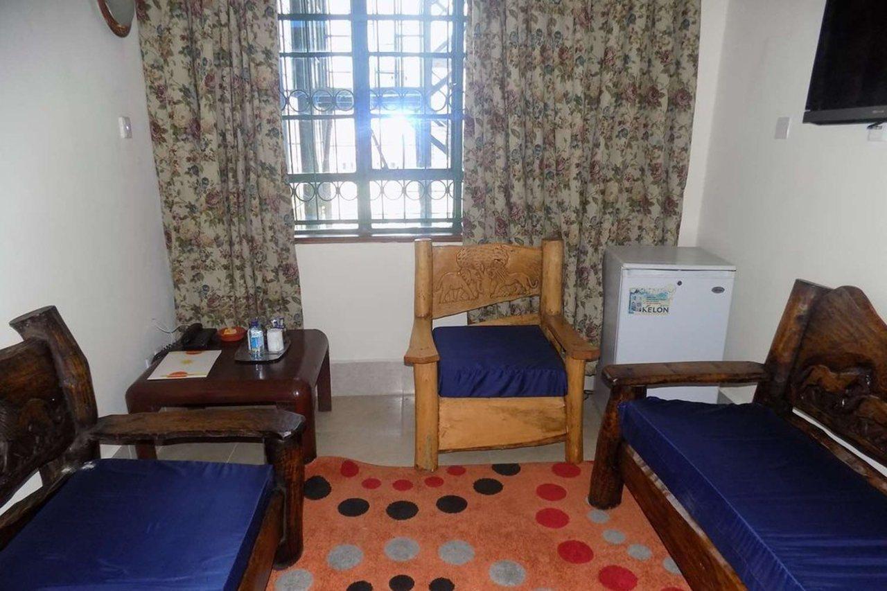 Kenya Comfort Hotel Nairobi Exterior photo
